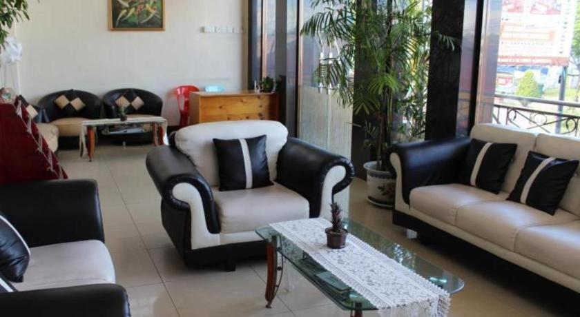 Hotel Dynasty Tarakan Exterior foto